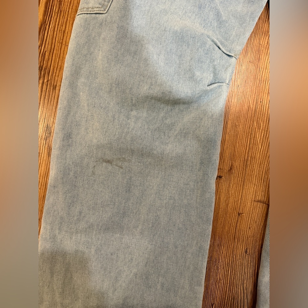 Lioness light wash cargo barrel jean pants size small. Great condition - Picture 3 of 6